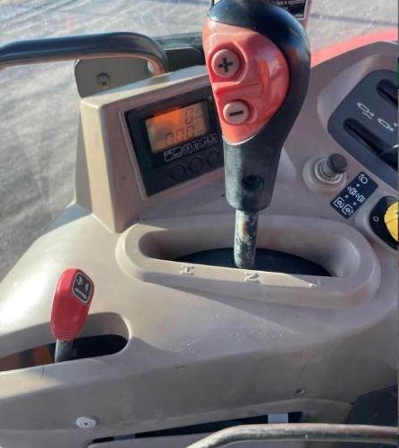 Used 2011 Kubota M126X