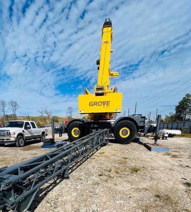 Used 2008 Grove RT890E