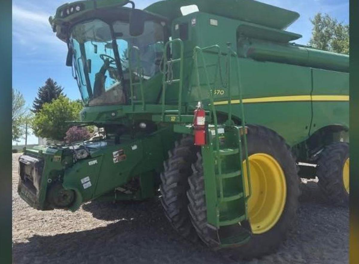 Used 2012 JOHN DEERE S670 Combine
