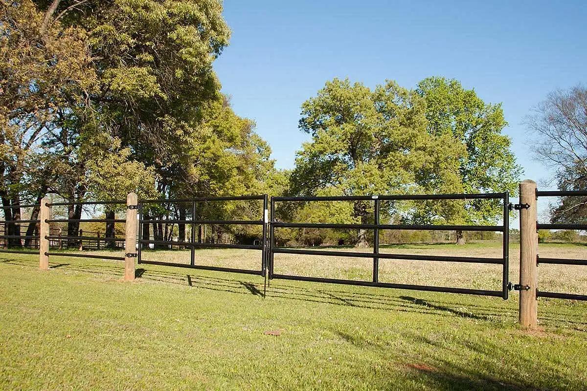 Used Priefert Ranch Fencing  Complete 466 Feet x 5 Feet, Package Ready to Ship