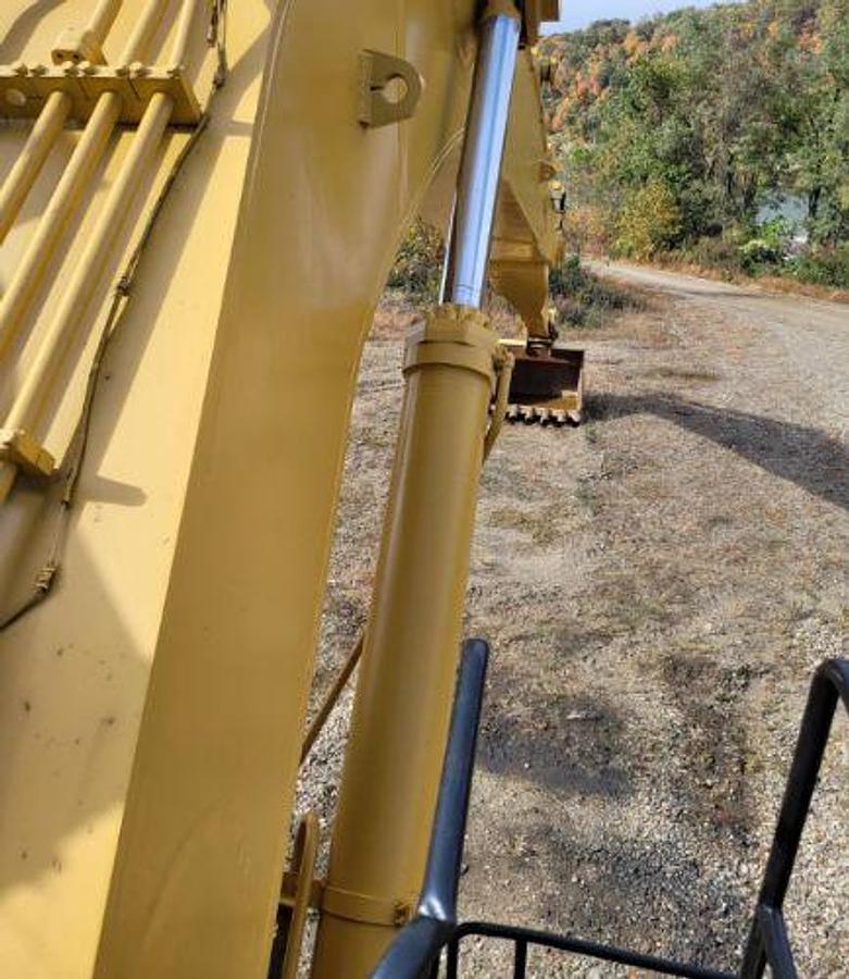 Used 2000 KOMATSU PC 1800-6