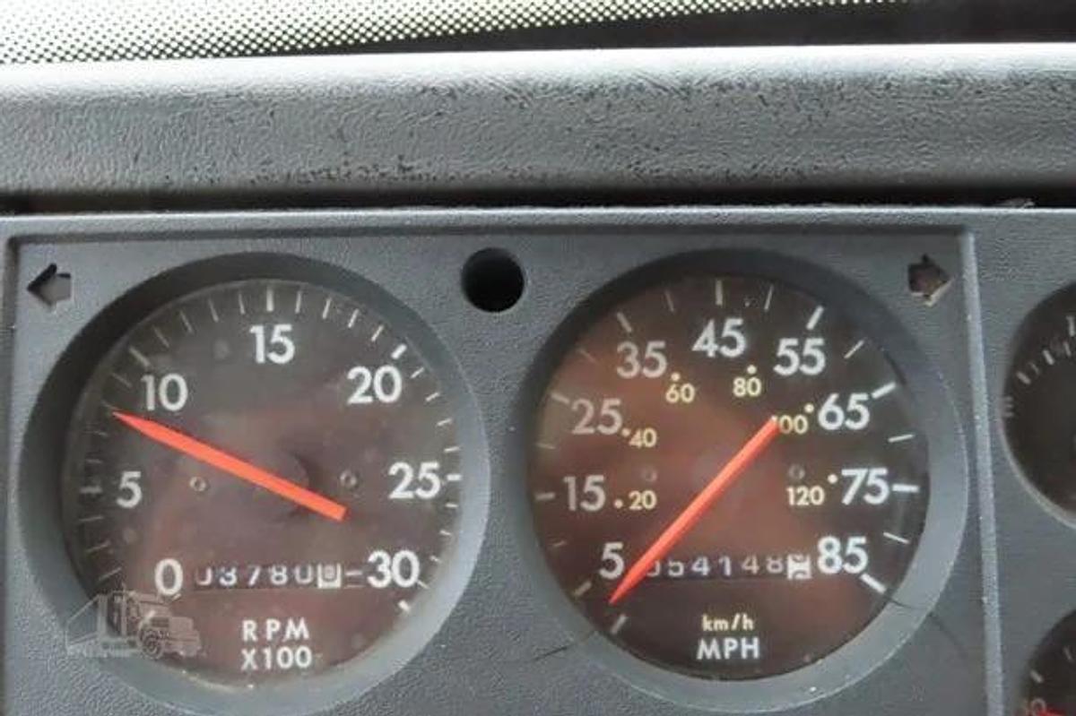 Used 1996 Freightliner FL70
