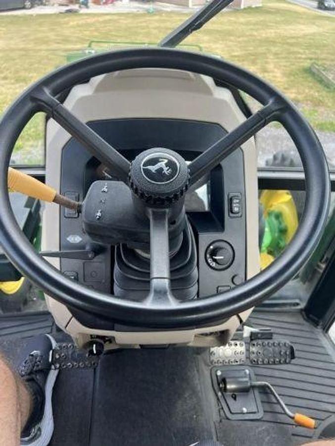 Used 2018 JOHN DEERE 5075E