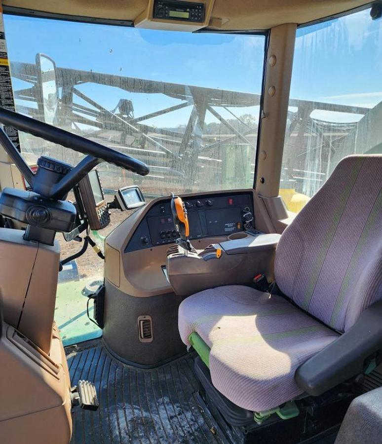 Used 2005 JOHN DEERE 4720