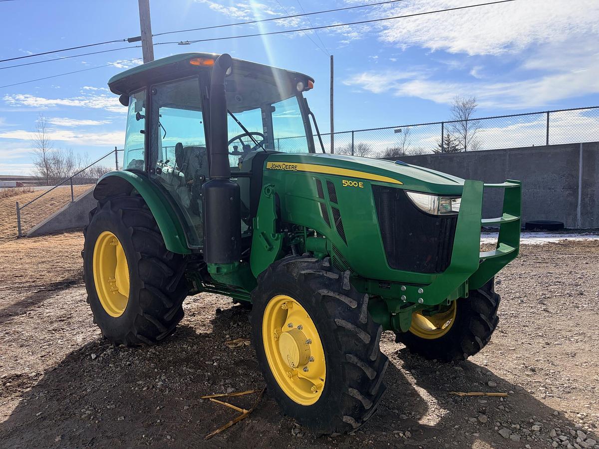 Used 2021 John Deere 5100E Tractor