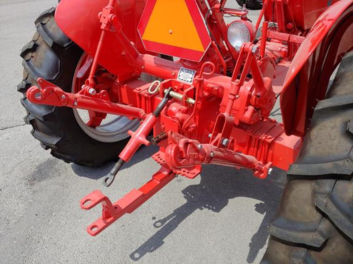 Used 1947 Case VAC Show Tractor