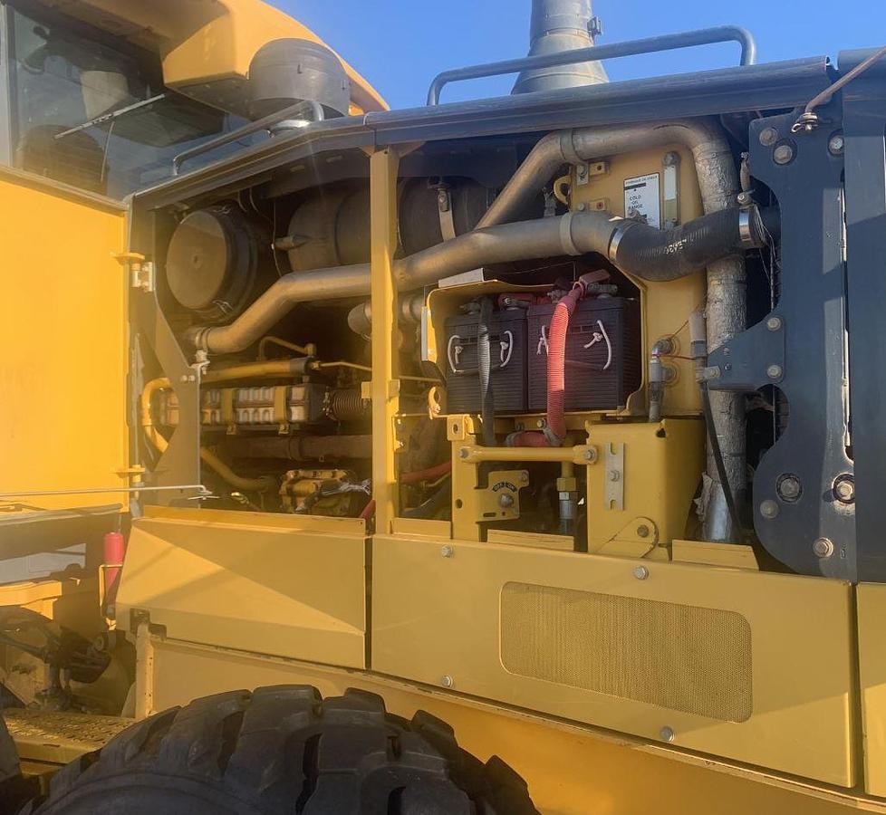 Used 2011 DEERE 672G (Remanufactured 2017)