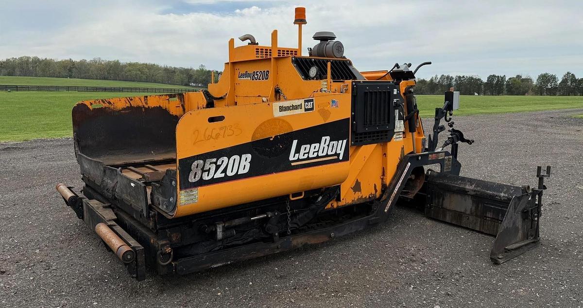 Used 2020 LeeBoy 8520B Paver
