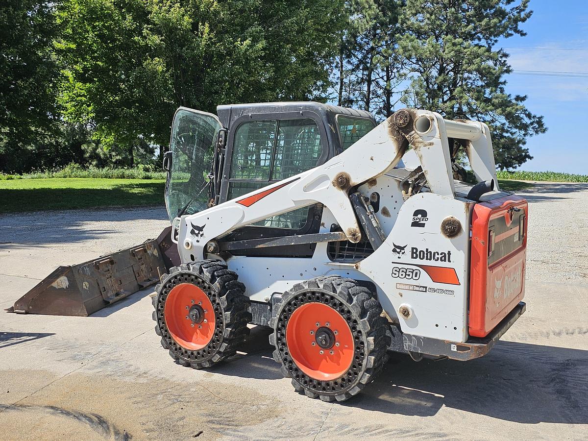 Used 2018 Bobcat S650 w/ Pj Tilt Trailer