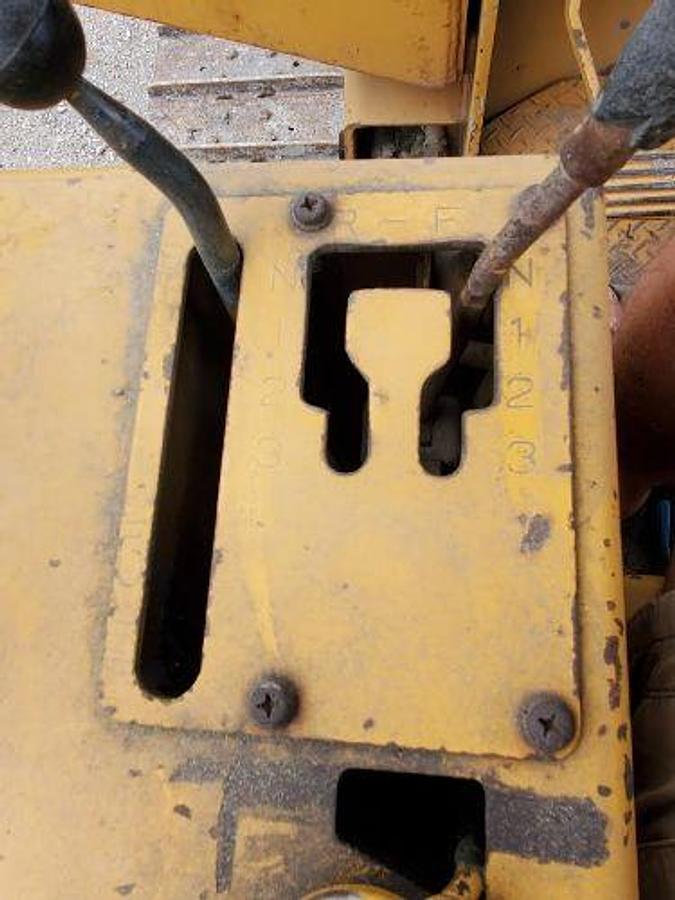 Used 1980s KOMATSU D31A-17