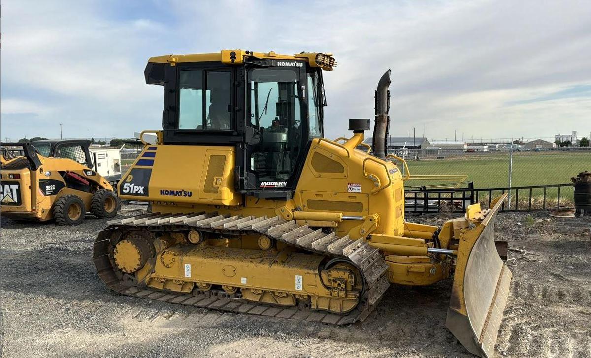 Used 2021 Komatsu D51ex-24