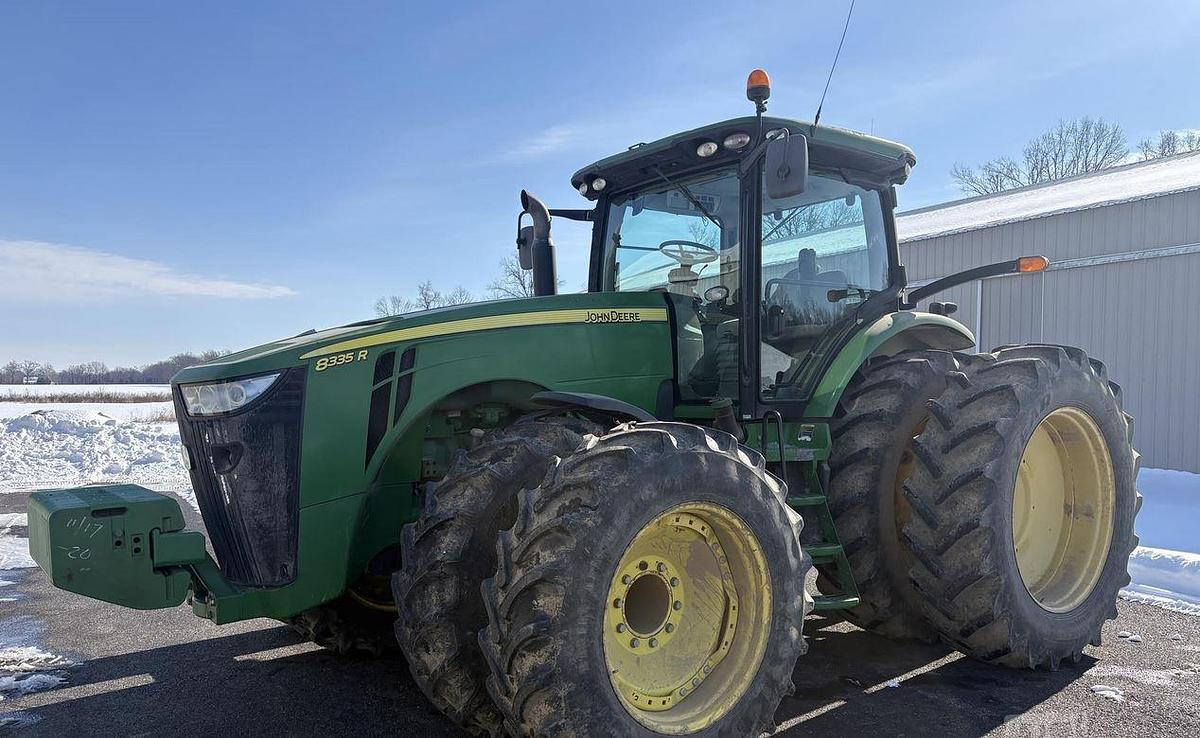 Used 2011 JOHN DEERE 8335R Tractor