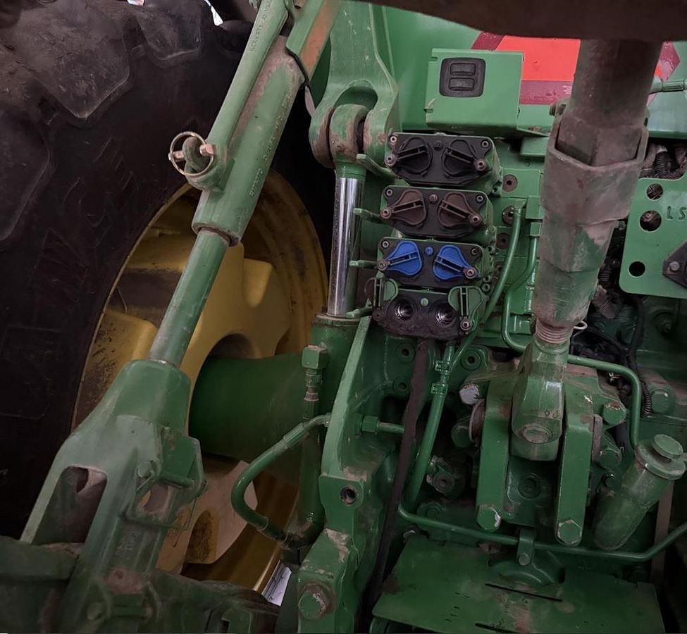 Used 2015 John Deere 8270R