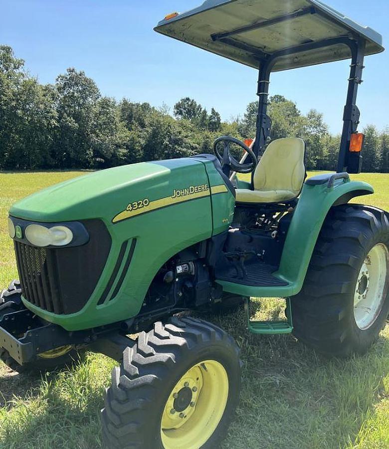 Used 2007 John Deere 4320