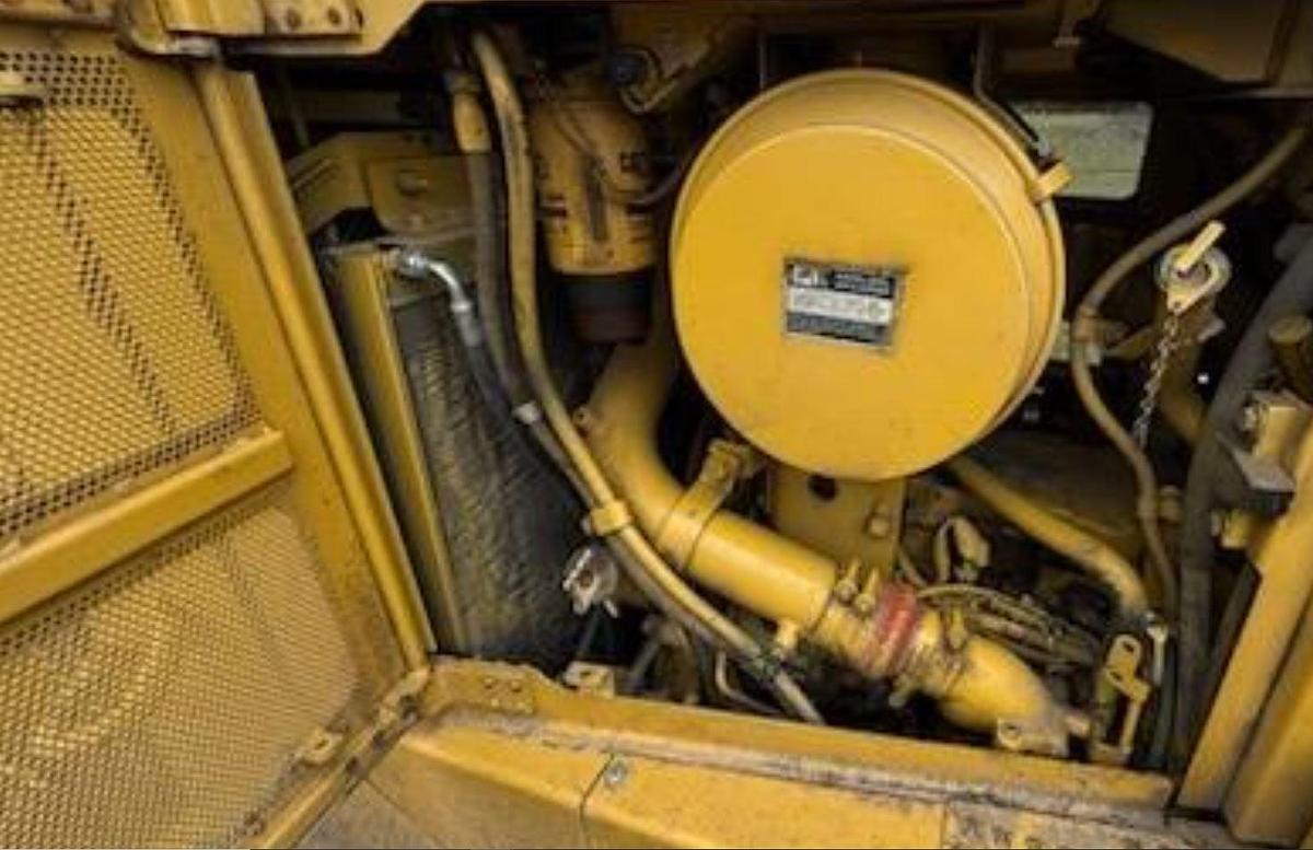 Used 2005 Caterpillar D6R XL LI