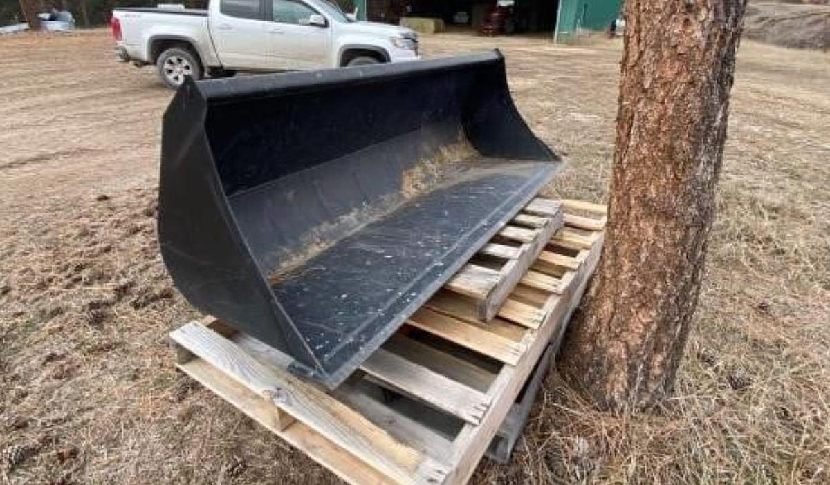 Used 2022 MASSEY FERGUSON 4710