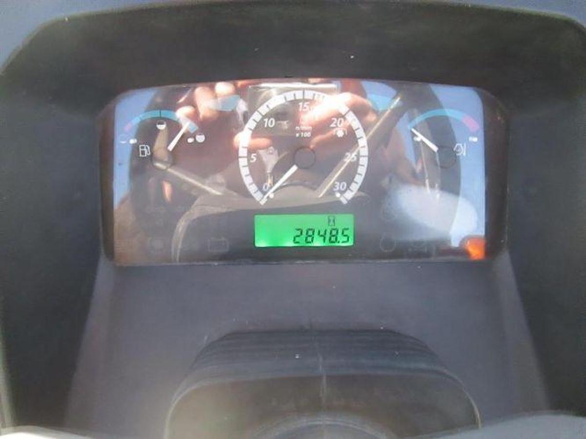 Used 2013 JOHN DEERE 5100M