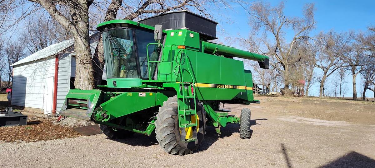 Used 1989 John Deere 9500 Combine