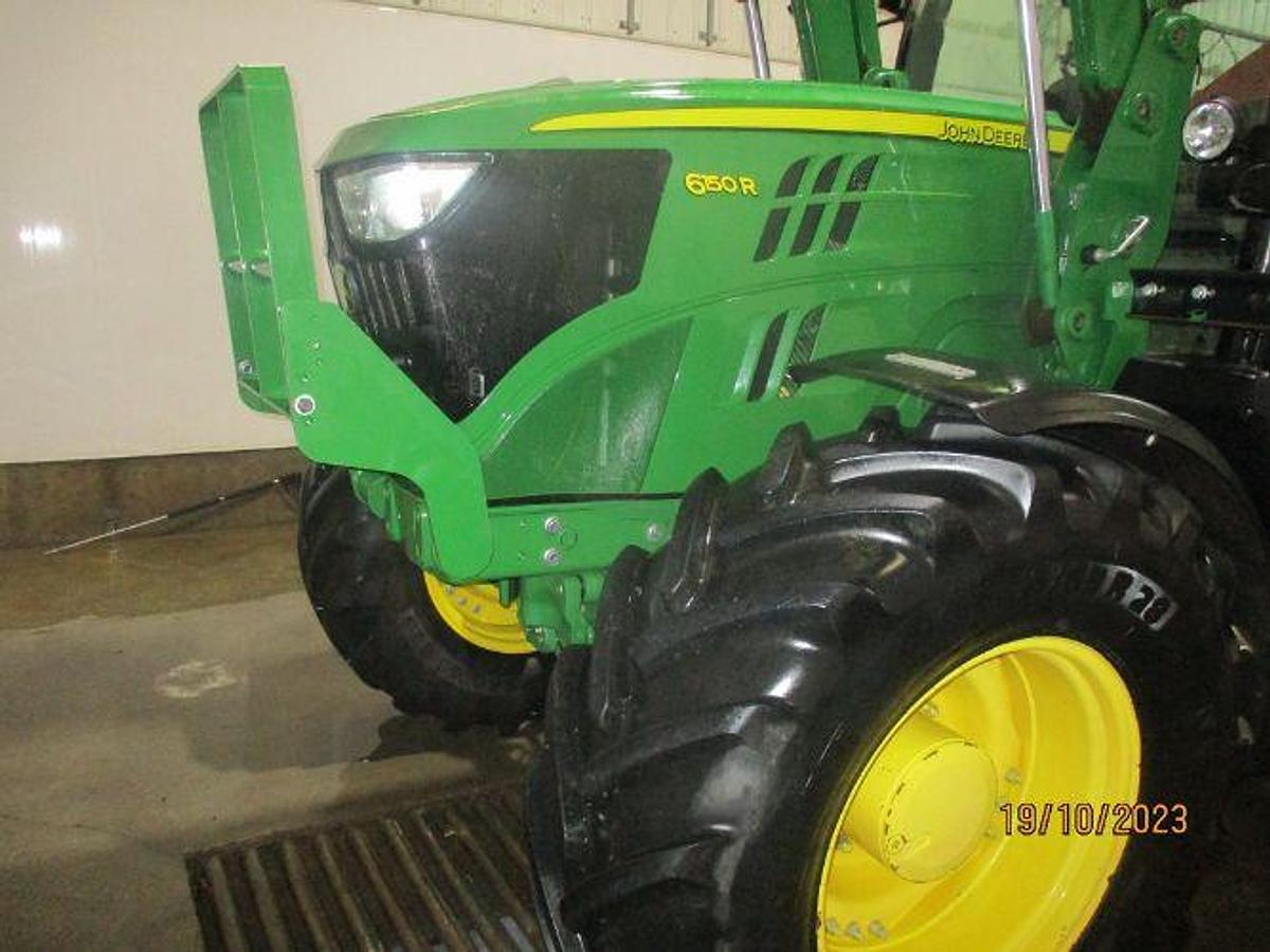 Used 2013 JOHN DEERE 6150R