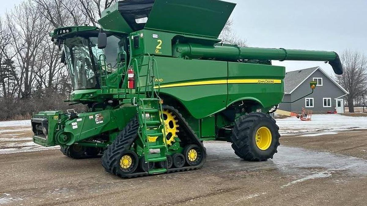Used 2021 John Deere S780