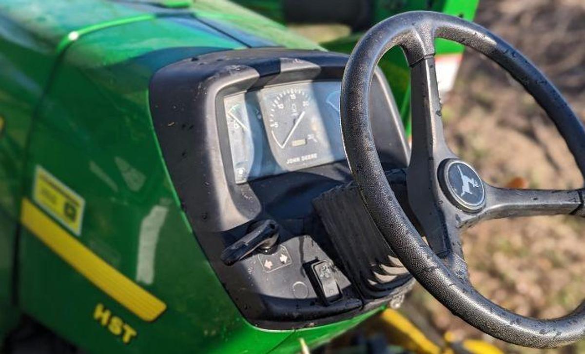 Used 2000 JOHN DEERE 4200