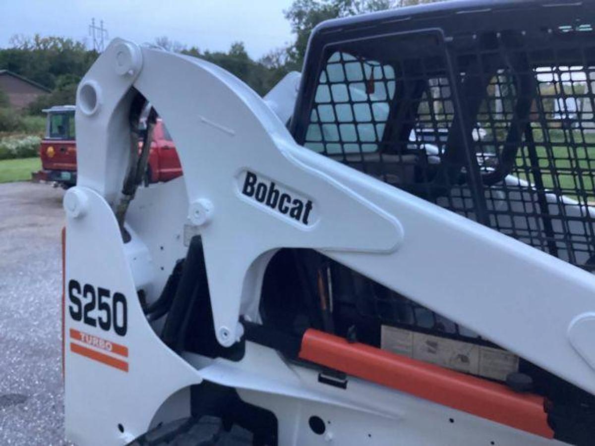 Used 2005 BOBCAT S250 Turbo