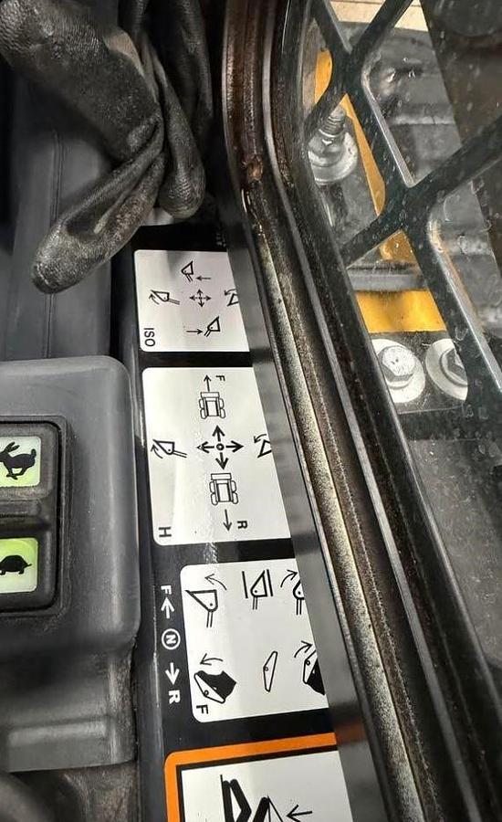 Used 2024 John Deere 320G Skid Steer