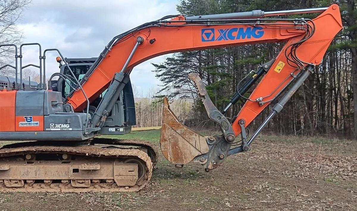 Used 2019 XCMG XE210U