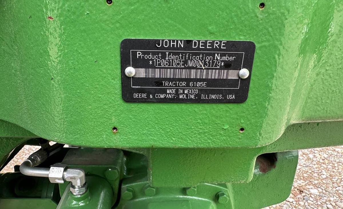 Used 2021 JOHN DEERE 6105E