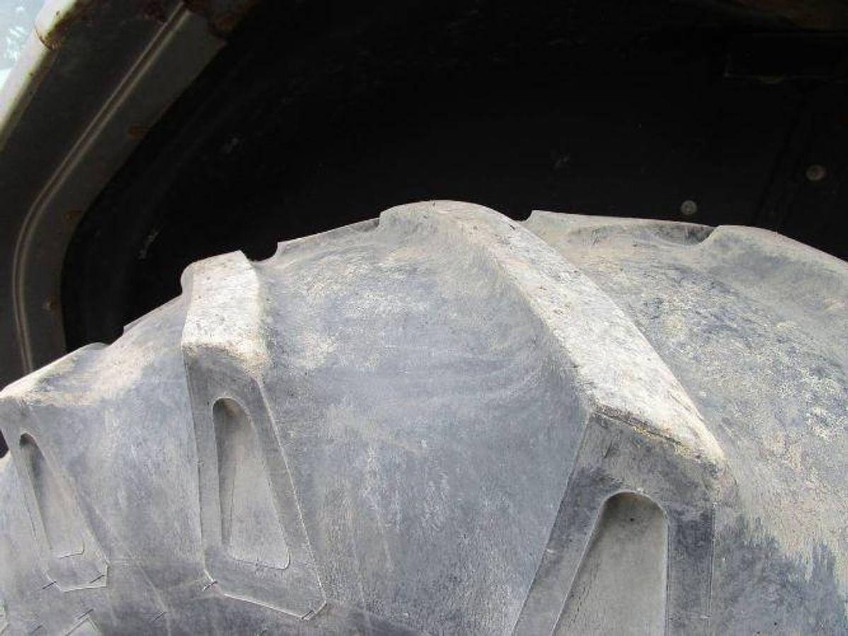 Used 1999 WHITE 6410