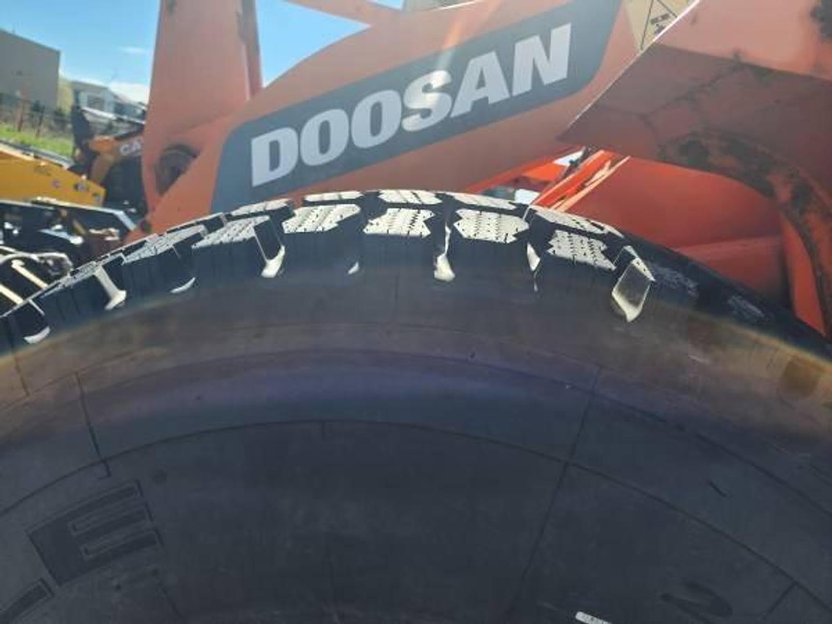 Used 2016 Doosan DL200-5