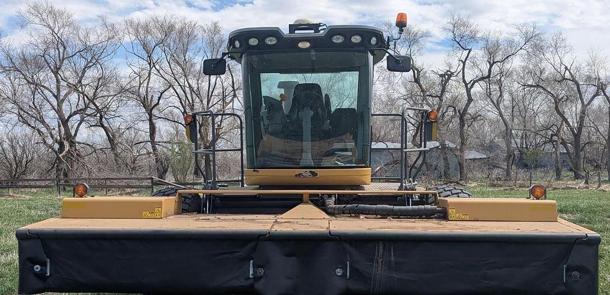 Used 2015 Challenger WR9860 Self-Propelled Windrower