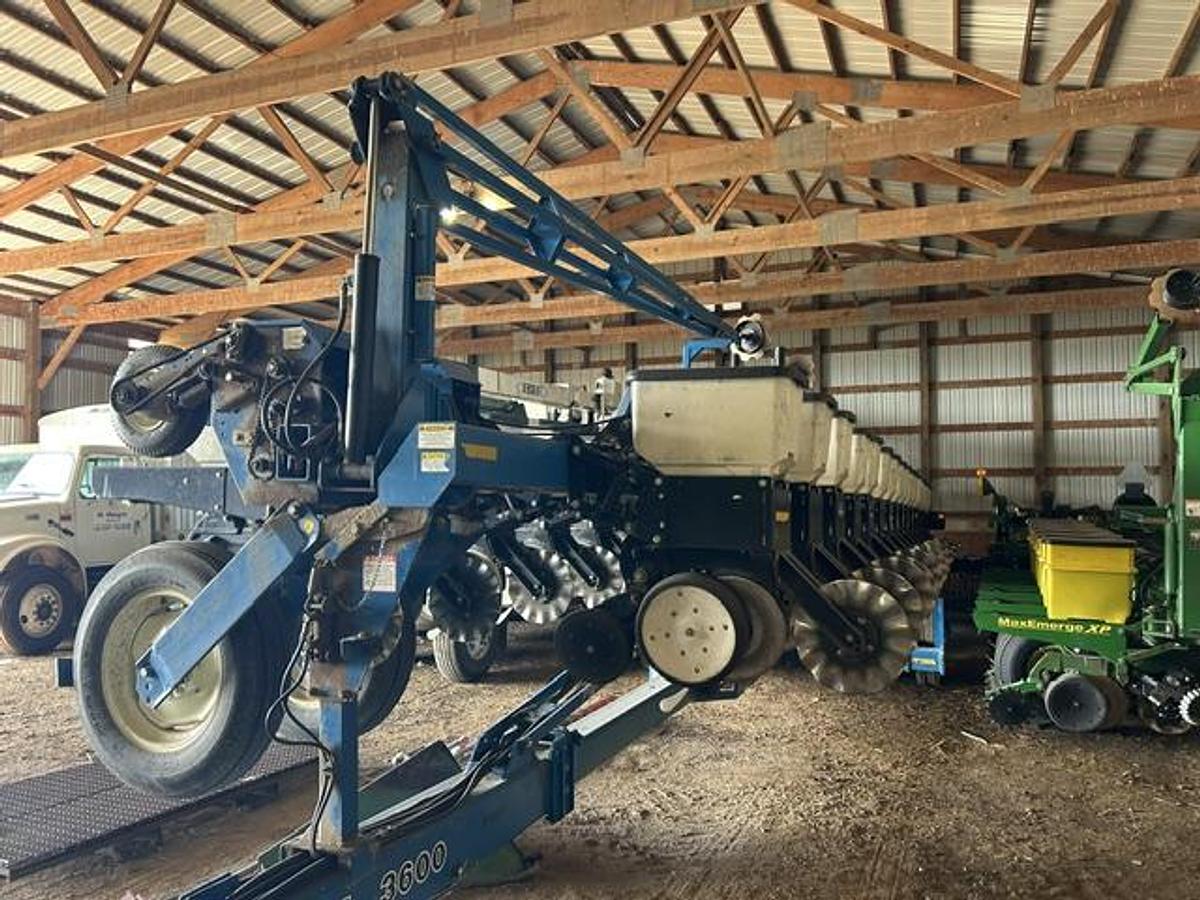 Used 2006 Kinzie 3600