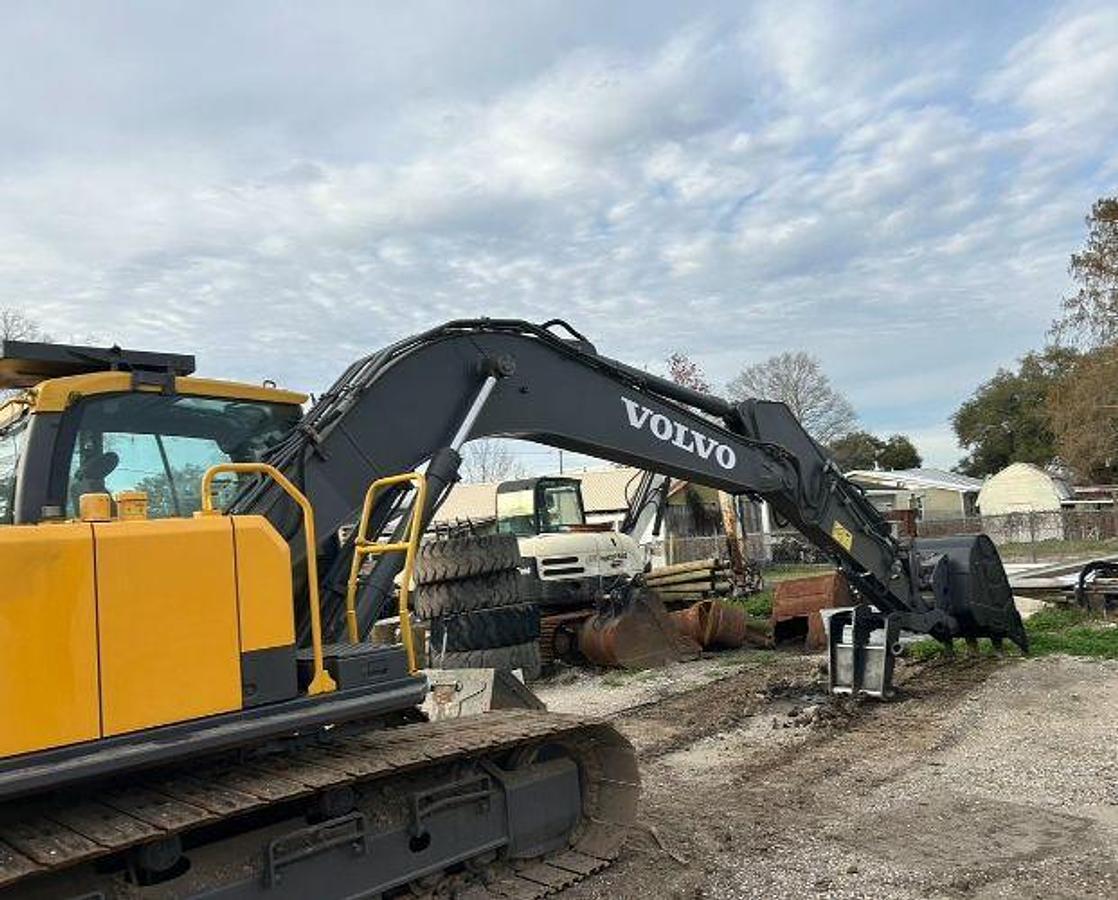 Used 2015 Volvo EC160E