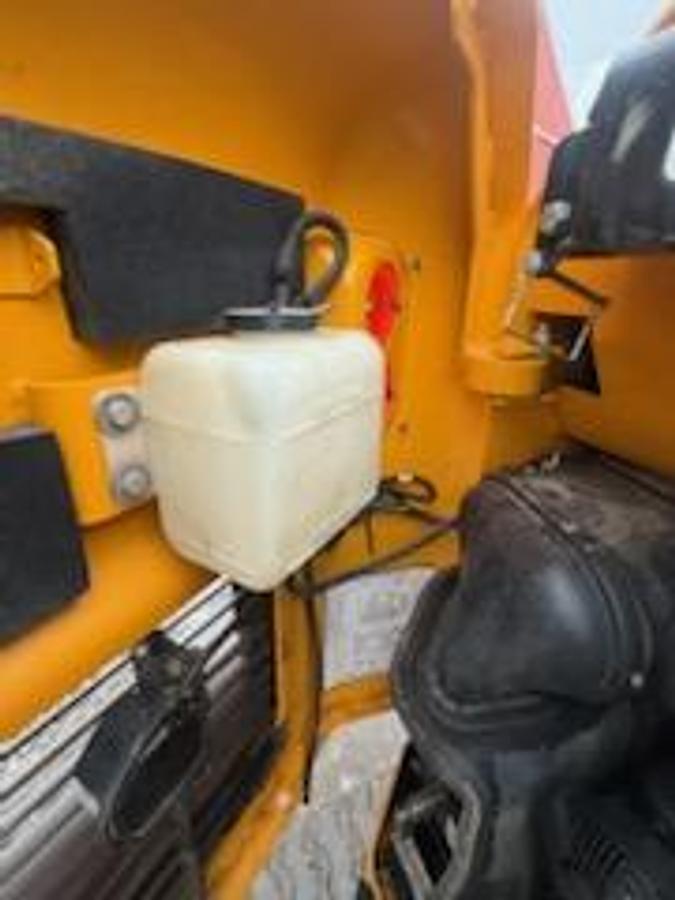 Used 2022 JCB 270T Compact Track Loader