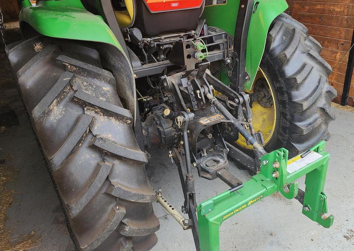 Used 2004 John Deere 4120