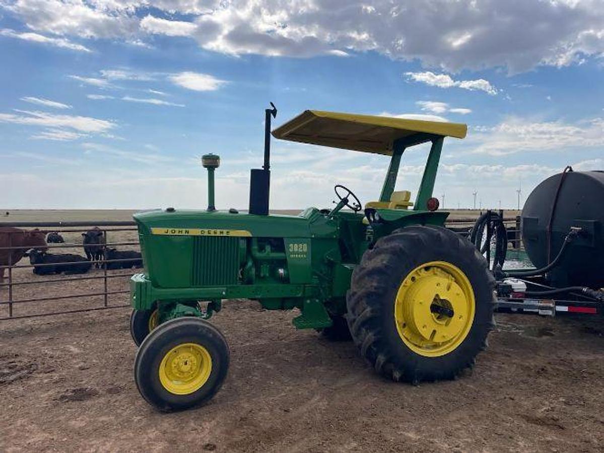 Used 1971 JOHN DEERE 3020