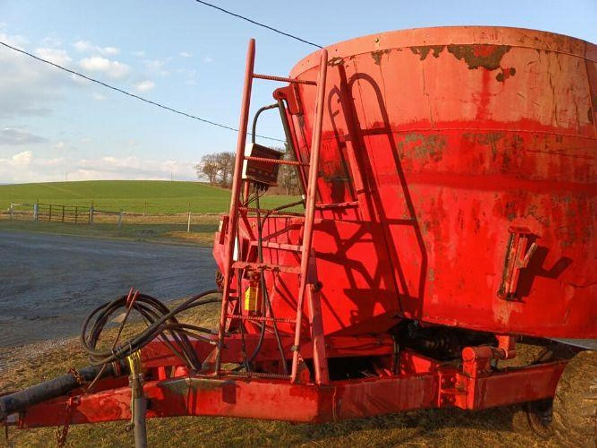 Used Unknown NDE 500 Vertical Mixer