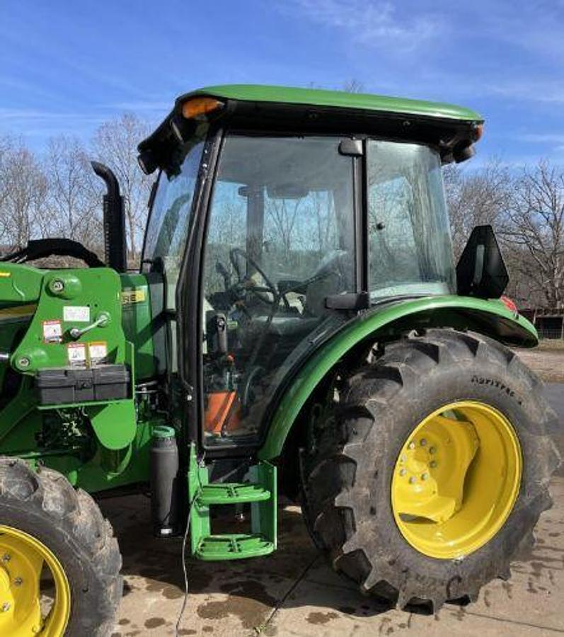 Used 2022 John Deere 5075E
