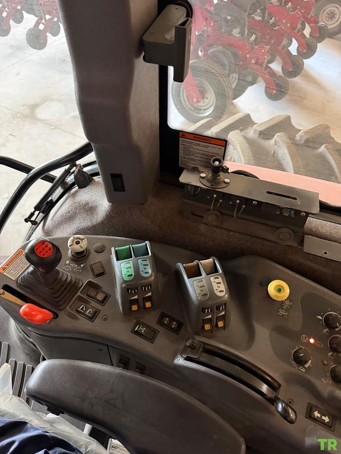 Used Versatile 220 Tractor