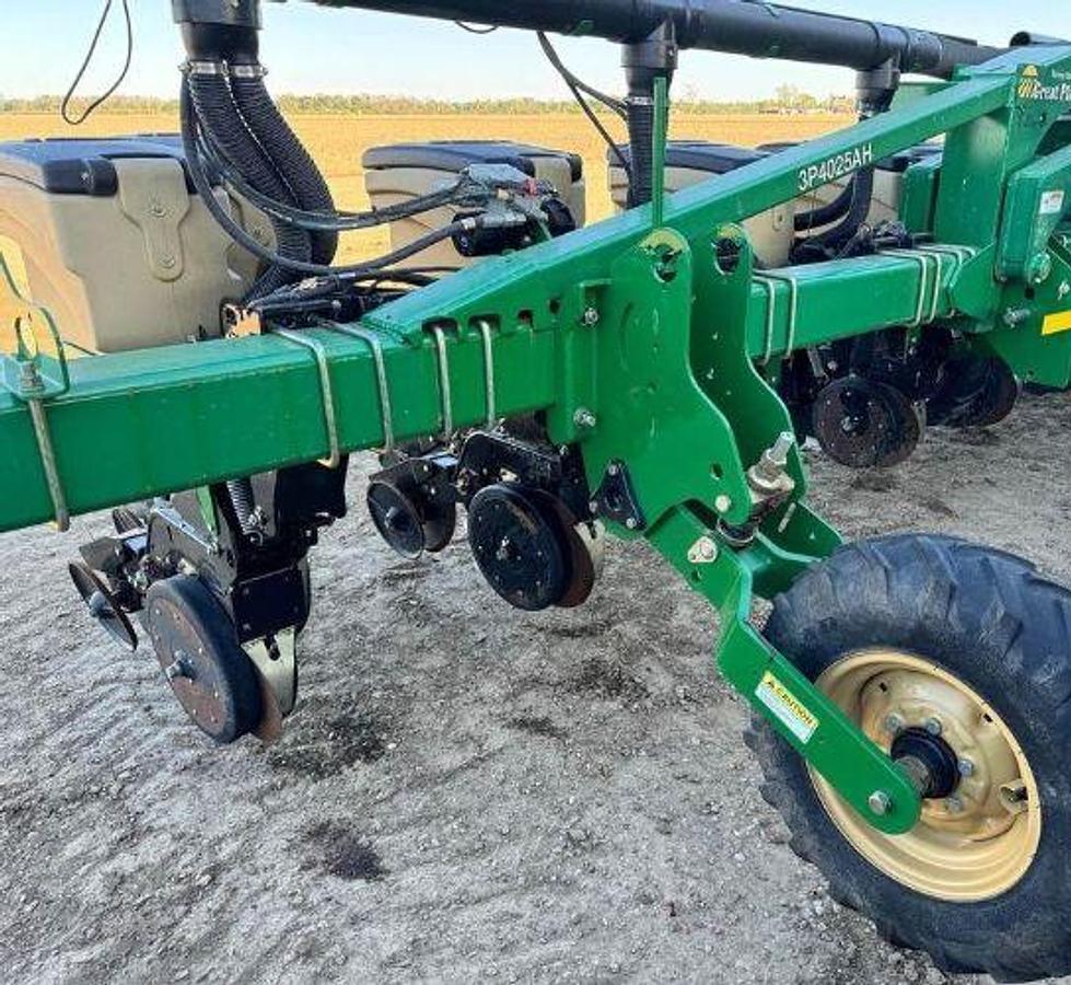 Used 2019 GREAT PLAINS 3P4025AH