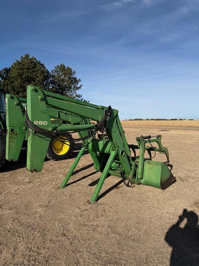 Used John Deere 280 Front End Loader