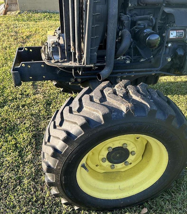 Used 2007 John Deere 4320