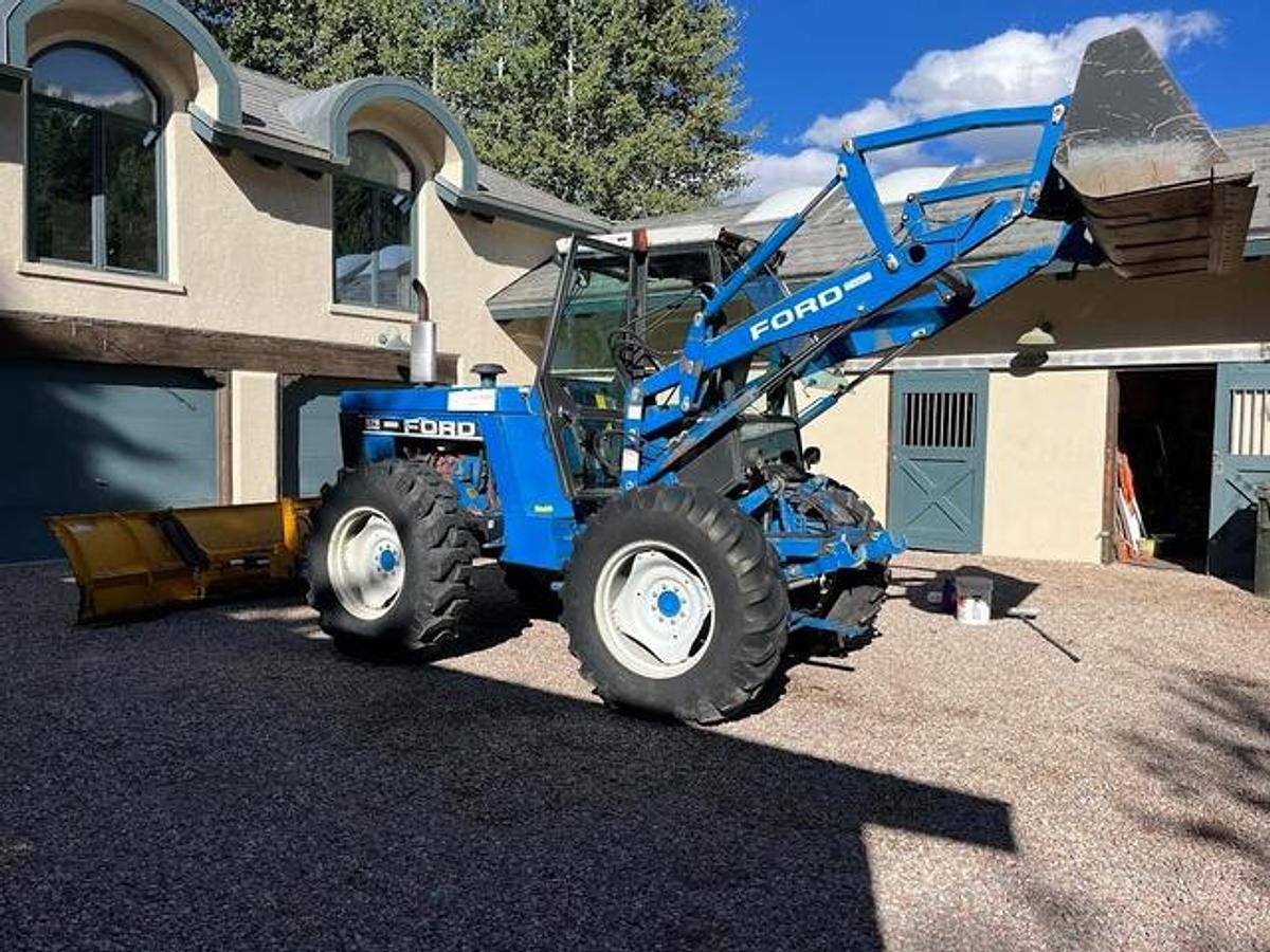 Used 1980 Ford 276 Tractor