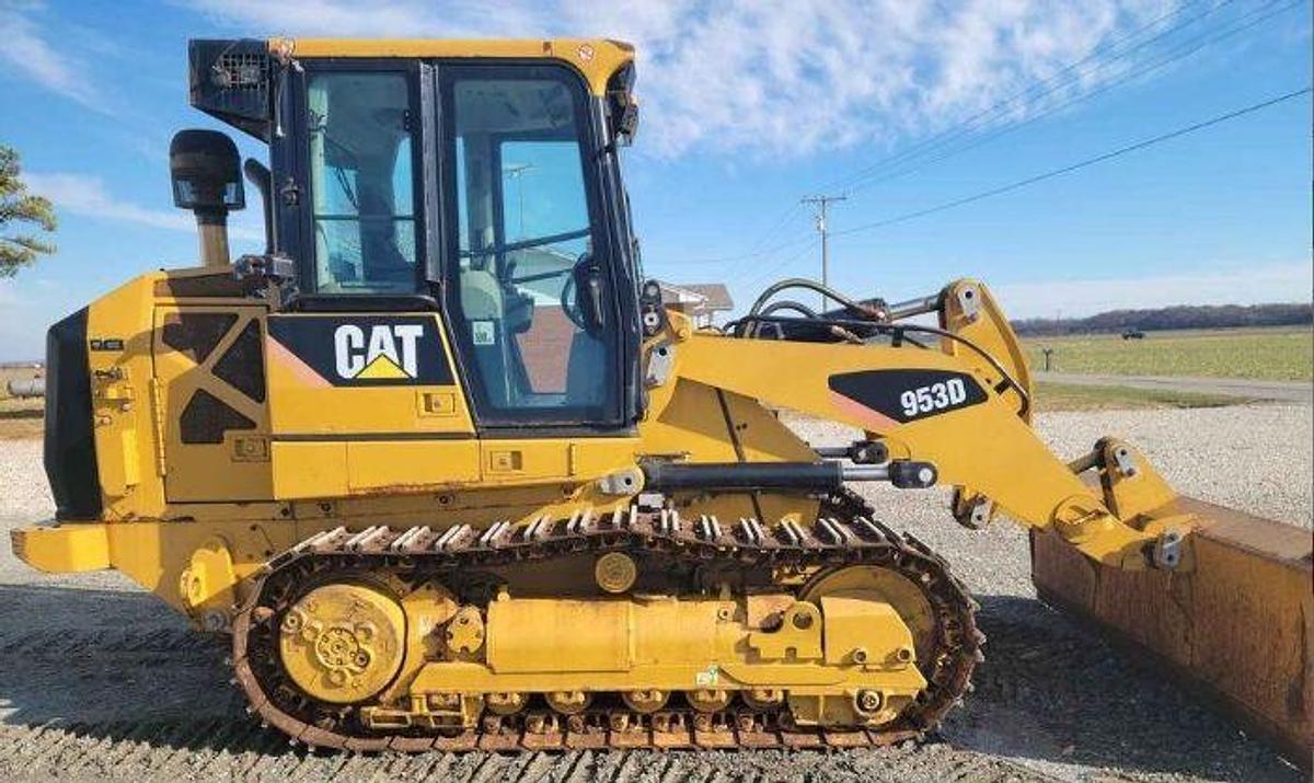 Used 2012 CATERPILLAR 953D