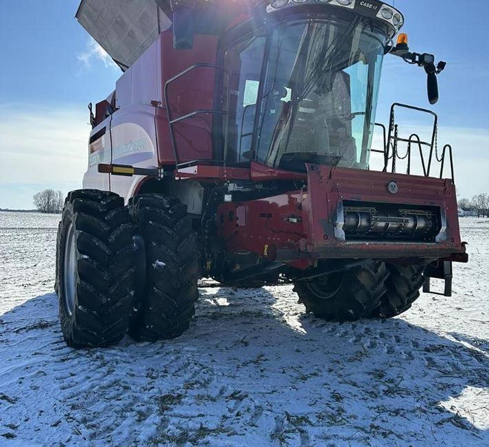 Used 2016 Case IH 8240