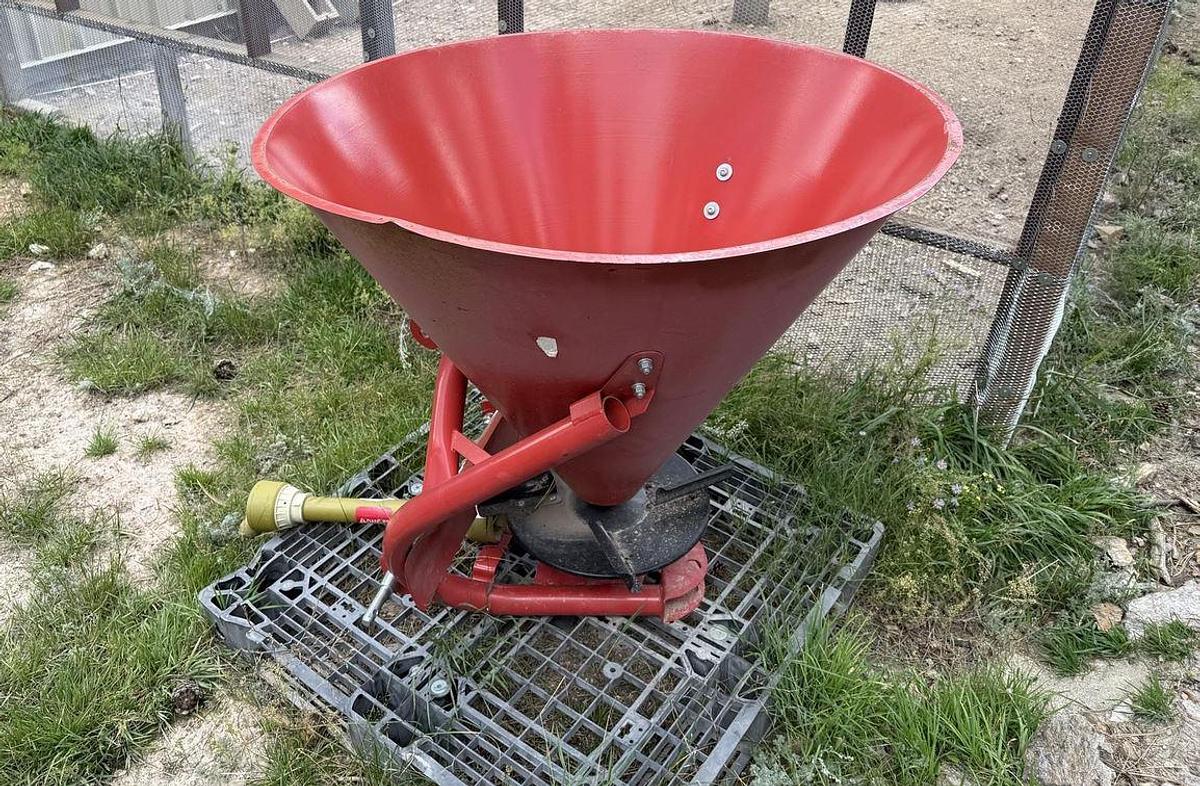 Used 2024 JOHN DEERE 4066M HEAVY DUTY Tractor