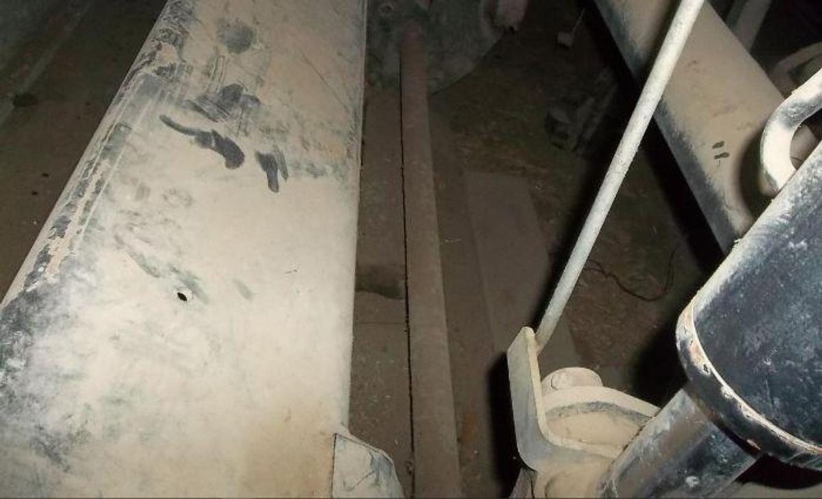 Used 2006 NEW HOLLAND 82LB