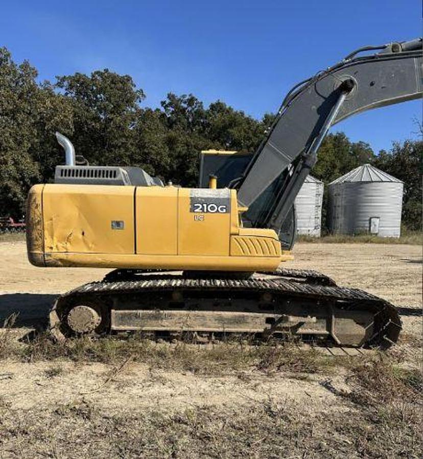 Used 2015 JOHN DEERE 210G LC