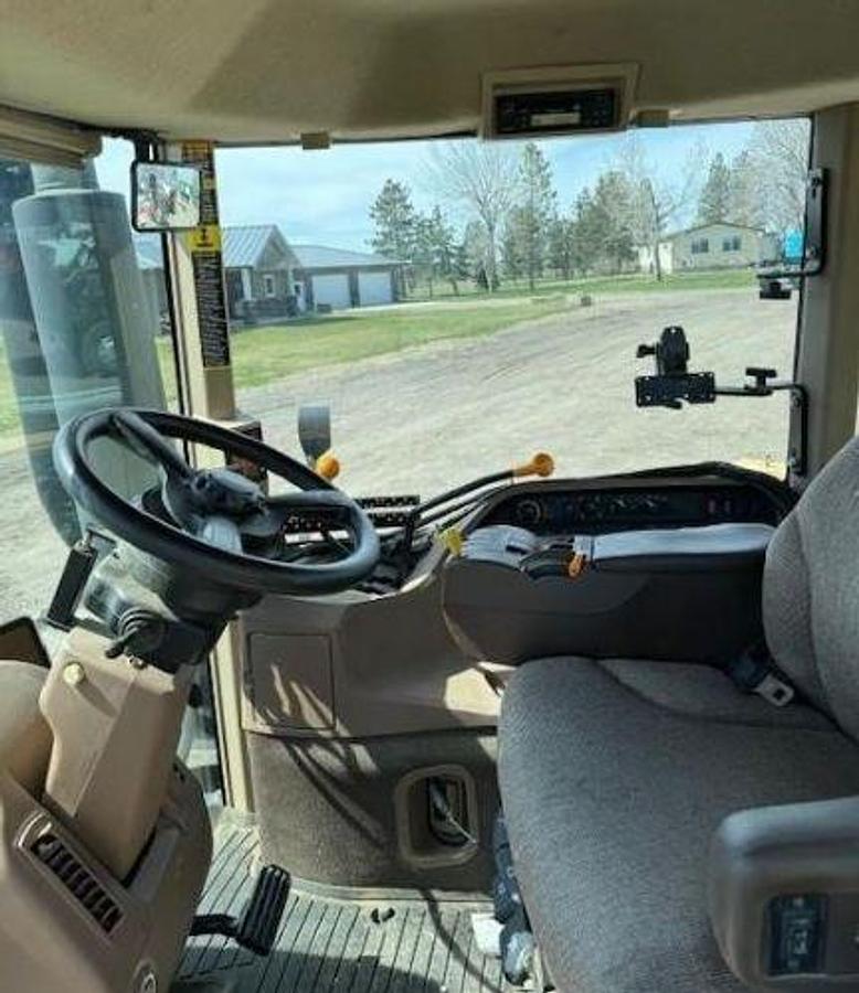 Used 2004 JOHN DEERE 9420